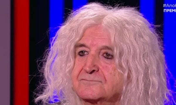 Νίκος Καρβέλας: «Αγάπησα με ηλιθιότητα, ήταν μια χυδαιότητα απέναντι στη γυναίκα»