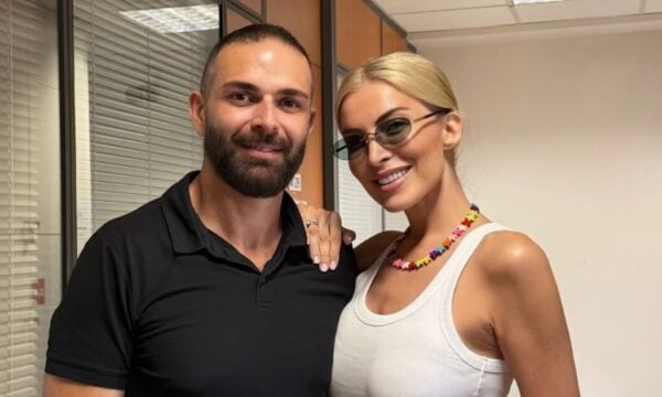 Κατερίνα Καινούργιου: Φωτογραφίες με τους συνεργάτες της στον Alpha – Η αλλαγή στη Super Κατερίνα