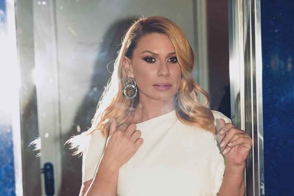 Κατερίνα Καραβάτου: Φωτογραφία με την κόρη της και ευχές για τα 15α γενέθλιά της