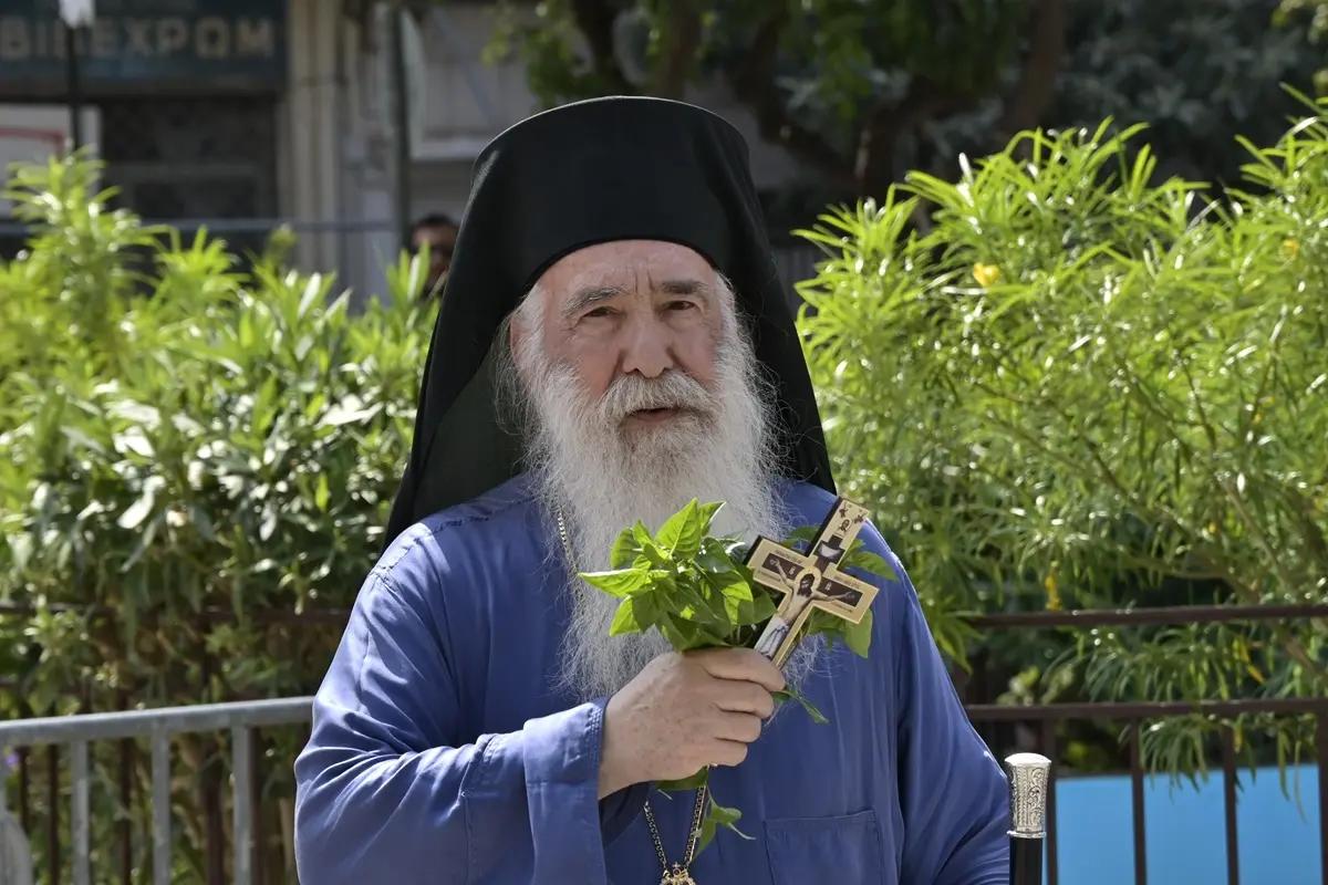 Γιώργος Μαζωνάκης: Ο επικήδειος του Μητροπολίτη Αλέξιου – «Γύρισε στην παλιά του γειτονιά»
