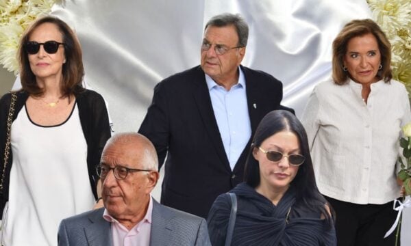 Μαργαρίτα Παπανδρέου: Το τελευταίο «αντίο» στο Α’ Νεκροταφείο Αθηνών – Φωτογραφίες