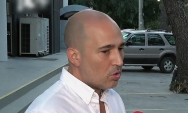 Κωνσταντίνος Μπόγδανος: Ο πατέρας μου έφυγε από τη ζωή μια ημέρα πριν από την πρεμιέρα