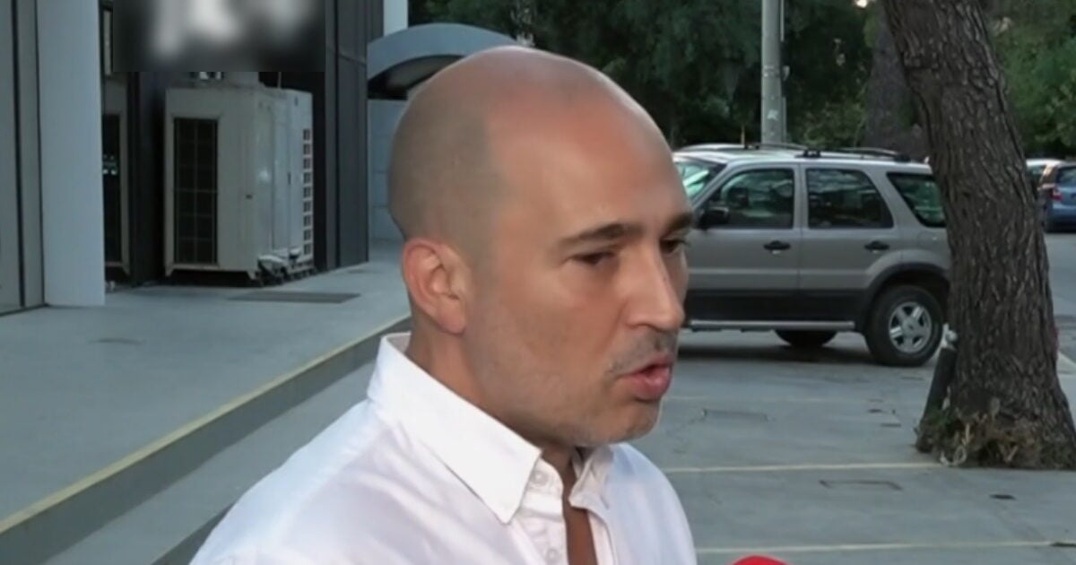 Κωνσταντίνος Μπόγδανος: Ο πατέρας μου έφυγε από τη ζωή μια ημέρα πριν από την πρεμιέρα