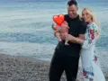 Κατερίνα Καινούργιου: Νέα οικογενειακή φωτογραφία με τον Κουτσουμπή και την κόρη τους στο Παρίσι