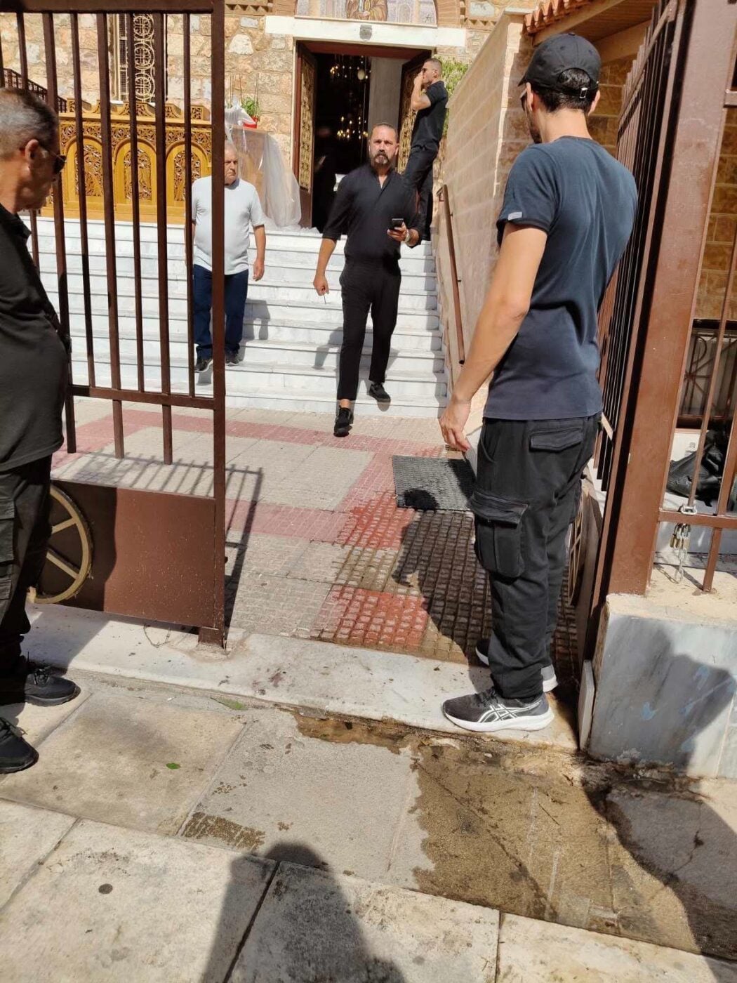 Γιώργος Μαζωνάκης: Στη Νίκαια ο Δημήτρης Μακρυνιώτης στο πλευρό της συντρόφου του, Βάσως Μαζωνάκη