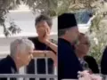 Γιώργος Μαζωνάκης: Η μητέρα του και η αδελφή του Βάσω στο τρισάγιο