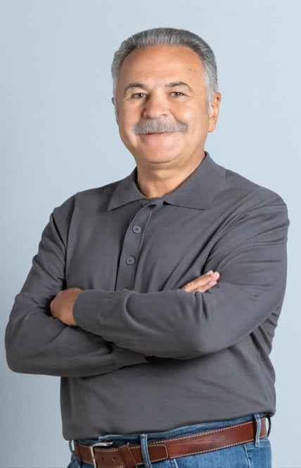 Δύο μαύρα πουκάμισα: Οι υπόλοιποι χαρακτήρες της πολυαναμενόμενης σειράς του MEGA