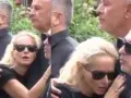 Η Μαρία Μπεκατώρου ξέσπασε σε λυγμούς στο τελευταίο αντίο του Γιώργου Μαζωνάκη