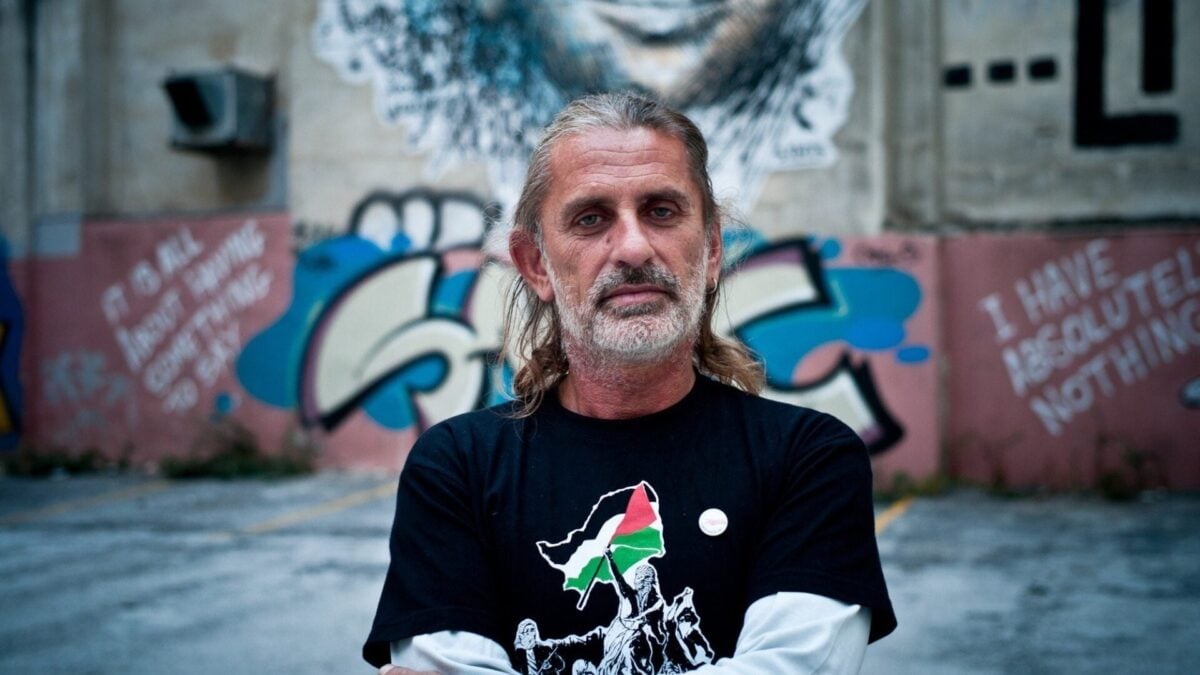 Ο φωτορεπόρτερ Μάριος Λωλος απαντά στις καταγγελίες περί βιασμού: «Διασύρομαι, προσφεύγω στη Δικαιοσύνη»