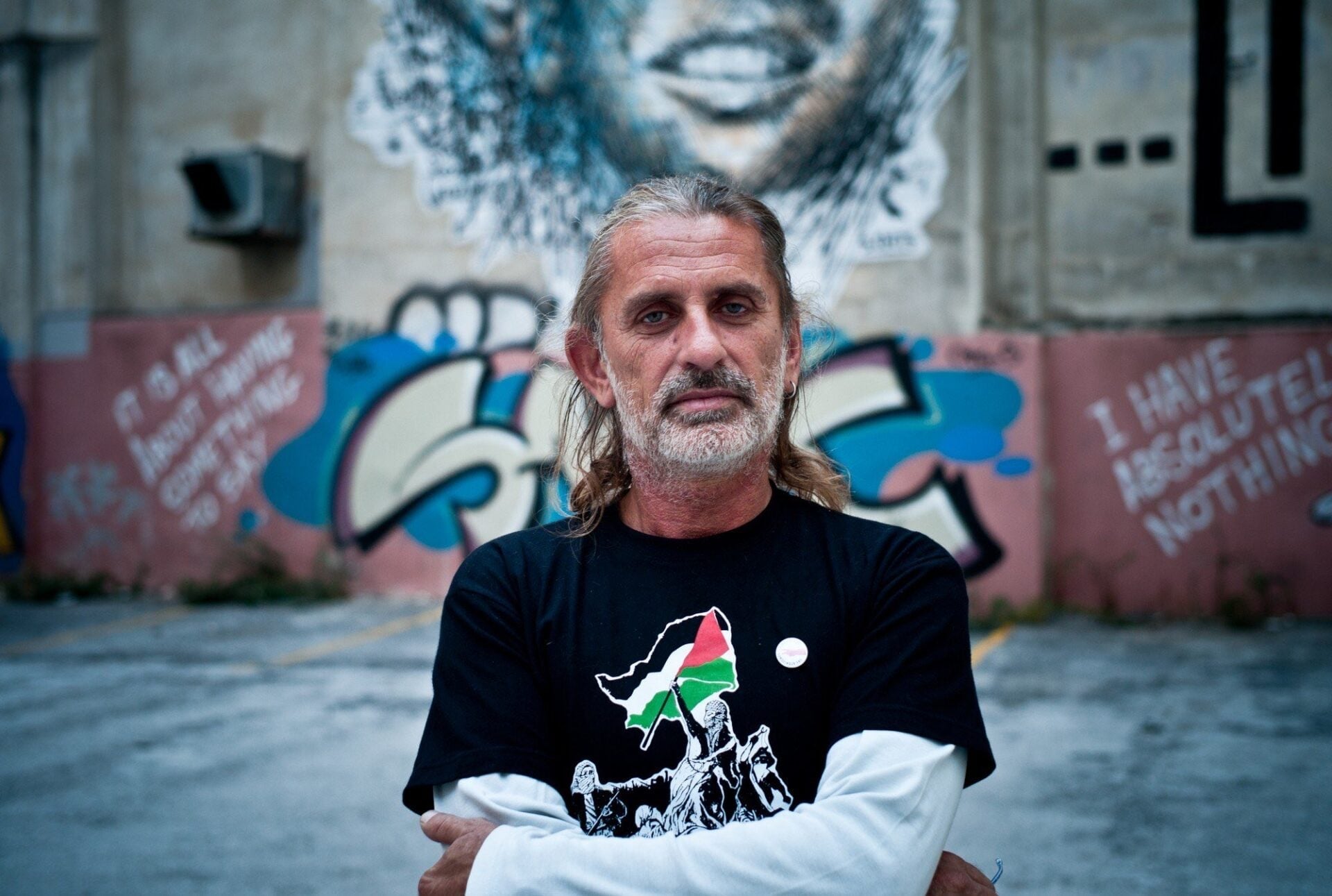 Ο φωτορεπόρτερ Μάριος Λωλος απαντά στις καταγγελίες περί βιασμού: «Διασύρομαι, προσφεύγω στη Δικαιοσύνη»