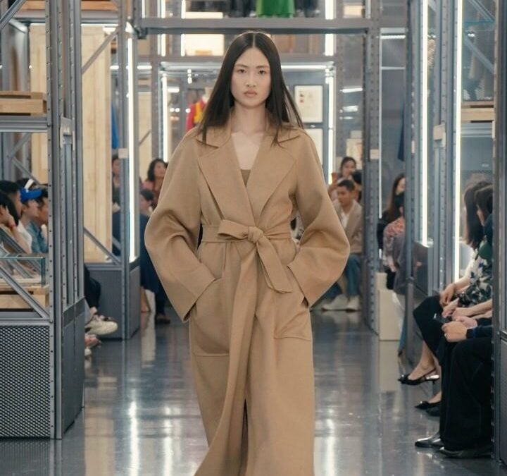 Το παλτό της Max Mara γίνεται άρωμα – Και ήδη το αναζητούν οι fans του quiet luxury