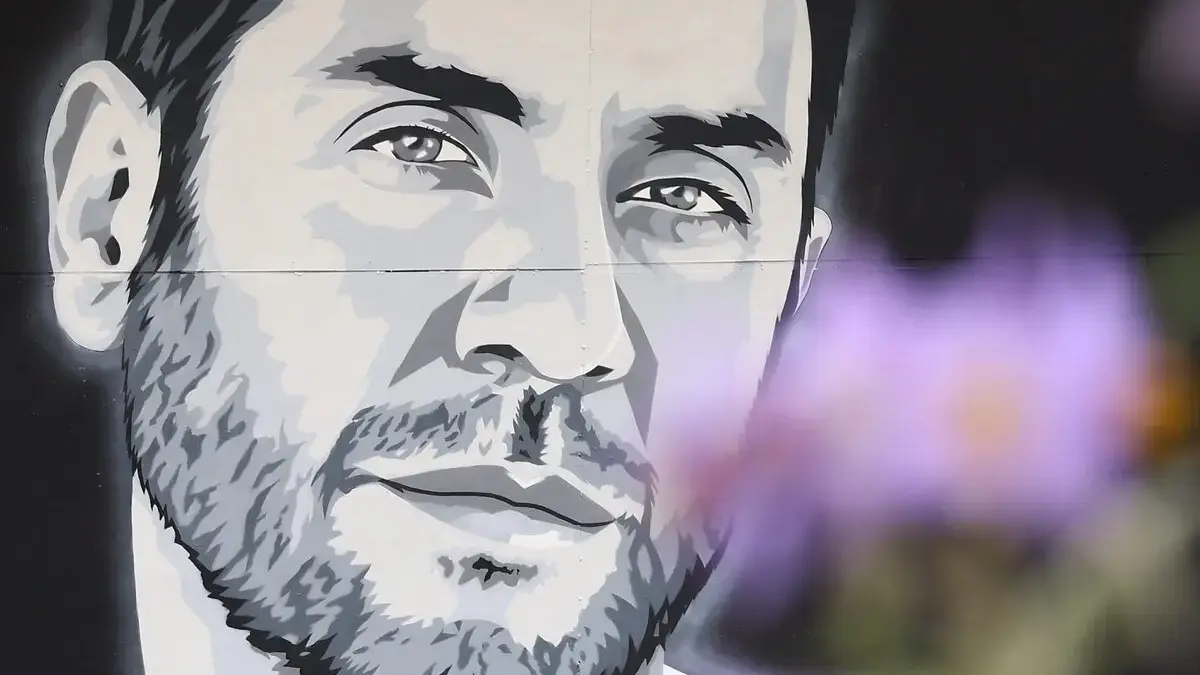 Ο Γιώργος Μαζωνάκης στη street art της Θεσσαλονίκης – Δημιουργία από τον Hayate