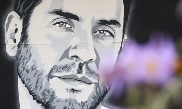 Ο Γιώργος Μαζωνάκης στη street art της Θεσσαλονίκης – Δημιουργία από τον Hayate