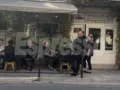 Η οικογένεια του Γιώργου Μαζωνάκη συγκεντρώθηκε σε ταβέρνα μετά την κηδεία