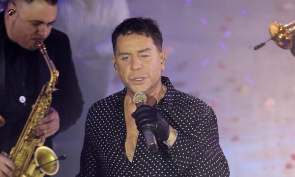 Γιώργος Μαζωνάκης: Ανακοίνωσε τις δύο live εμφανίσεις του με ιδιαίτερο τρόπο