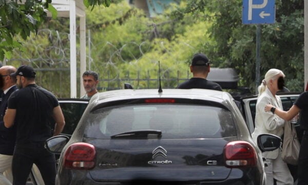 Γιώργος Μαζωνάκης: Οι δύο γιατροί του Κολωνακίου στη φυλακή μετά την απολογία 18 ωρών