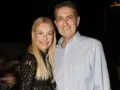 Τίνα Μεσσαροπούλου – Γιώργος Μυλωνάκης: Κοινή έξοδος και αγκαλιά στο θέατρο