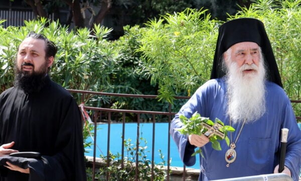 Γιώργος Μαζωνάκης: Ο επικήδειος του Μητροπολίτη Αλέξιου – «Γύρισε στην παλιά του γειτονιά»