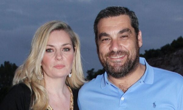Ελισάβετ Μουτάφη – Μάνος Νιφλής: Επέτειος γάμου για το ζευγάρι! Οι αναρτήσεις και το δημόσιο «Σ’αγαπώ»