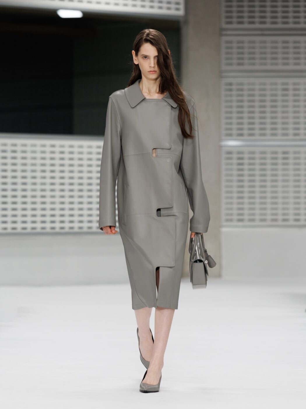 Mulberry: Η νέα εποχή του οίκου με την υπογραφή του Christopher Kane