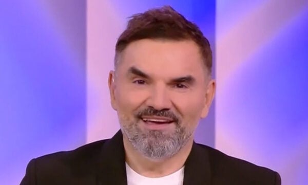 Ο Νάσος Γουμενίδης έκανε πρεμιέρα στο OPEN με το «Ρεπορτάζ τώρα» με την Άρια Καλύβα και τον Ανδρέα Καραγιάννη στο πλευρό του