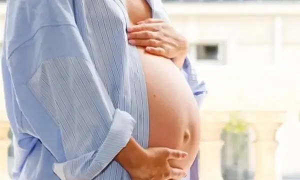 Πασίγνωστη ηθοποιός γέννησε μωρό