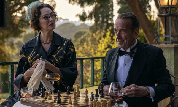 The Final Problem: Η νέα σειρά μυστηρίου στο Netflix για την αναζήτηση του δολοφόνου