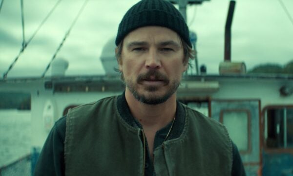 Below: Το νέο θρίλερ του Netflix με τον Τζος Χάρτνετ που έρχεται τον Οκτώβριο
