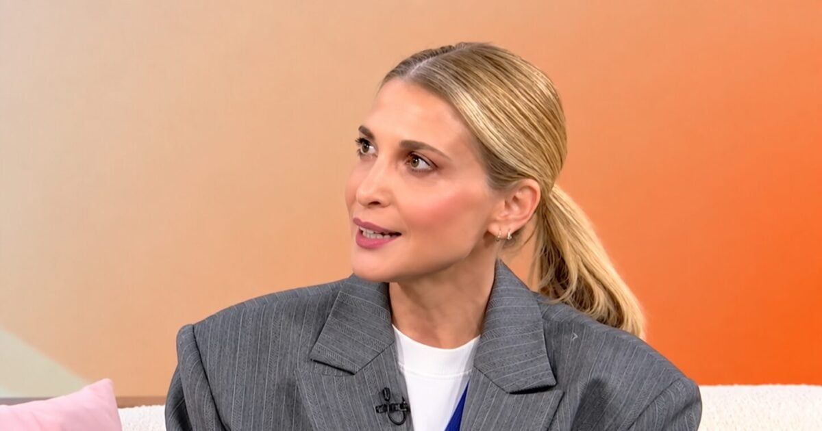 Νίκη Κάρτσωνα: Η απόφαση με τον σύζυγό της να φύγουν από την Αθήνα – «Έχω βάλει πολλές φορές τον εαυτό μου πίσω»