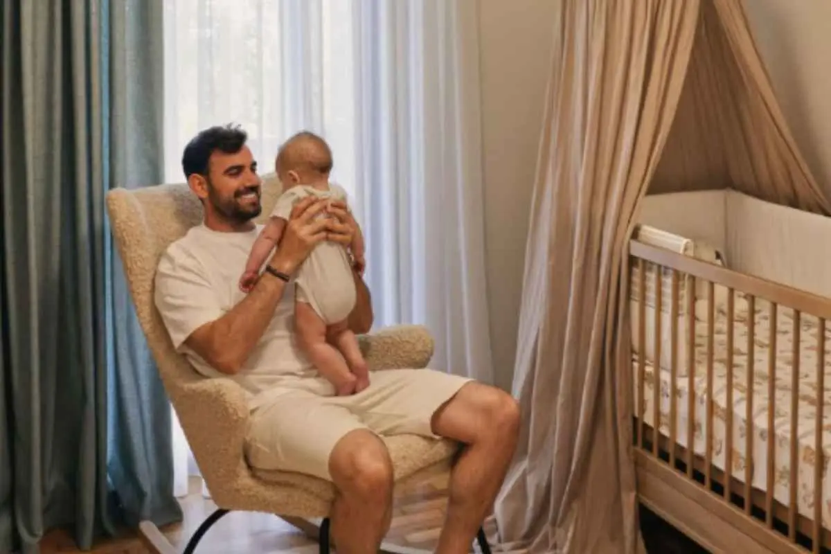 Νίκος Πολυδερόπουλος: Αγκαλιά με τον γιο του – «Η αγκαλιά που τα αλλάζει όλα»