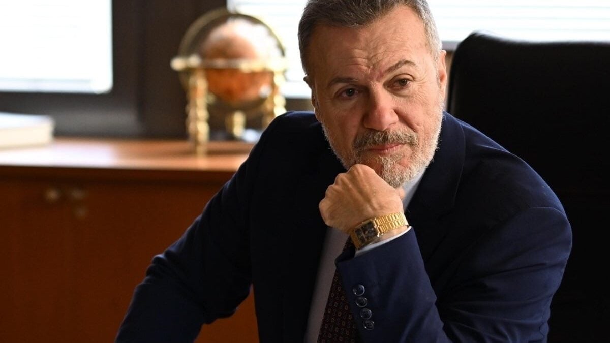 Λάζαρος Γεωργακόπουλος: Η βραδινή έξοδος με τη σύζυγο και την κόρη του