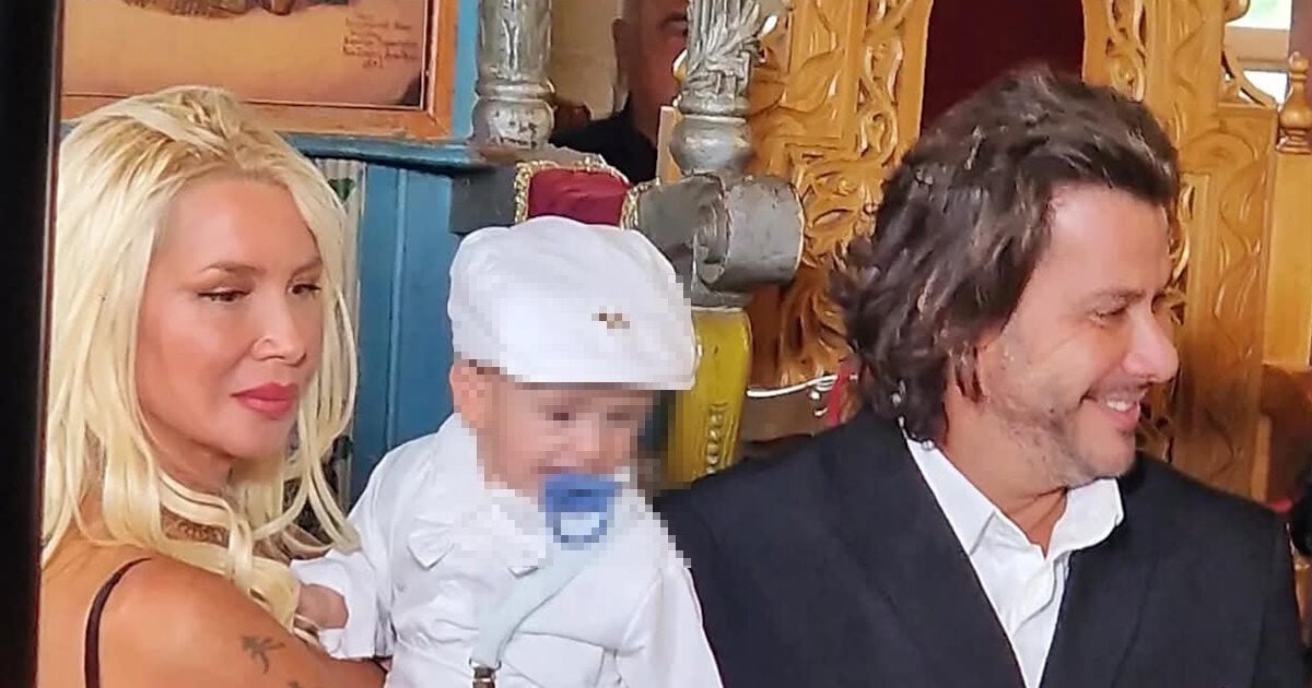 Πάολα: Έγινε νονά μαζί με τον πρώην σύζυγό της, Φώτη Ζογλοπίτη – Φωτογραφίες και βίντεο