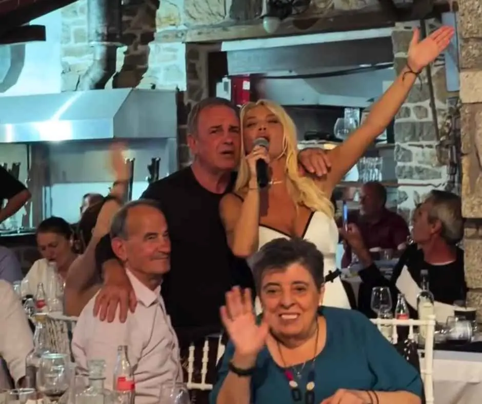 Πάολα: Βάφτισε μαζί με τον πρώην σύζυγό της, Φώτη Ζογλοπίτη