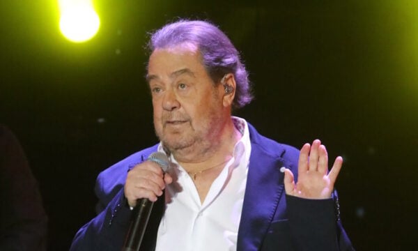 Ο Γιάννης Πάριος σε νέα τοποθέτηση για τα σχόλια για την εμφάνισή του στην Κύπρο: «Δεν με νοιάζει η ηλικία μου, νιώθω καλά»
