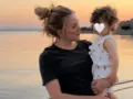 Φωτεινή Πετρογιάννη: Παιχνίδι με τον γιο της στο παιδικό δωμάτιο