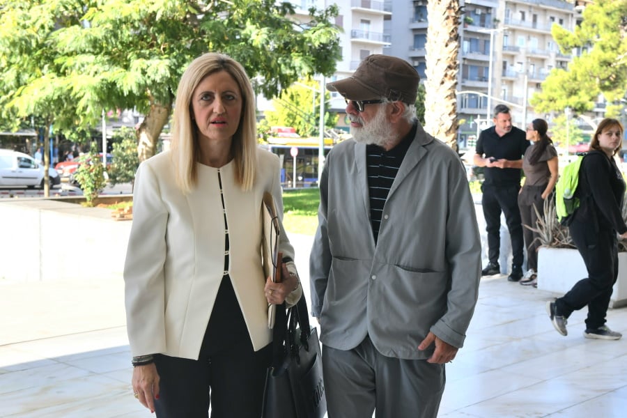 Πέτρος Φιλιππίδης: Στον Άρειο Πάγο με τη σύζυγό του, Ελπίδα Νίνου, για την αναίρεση της καταδίκης του