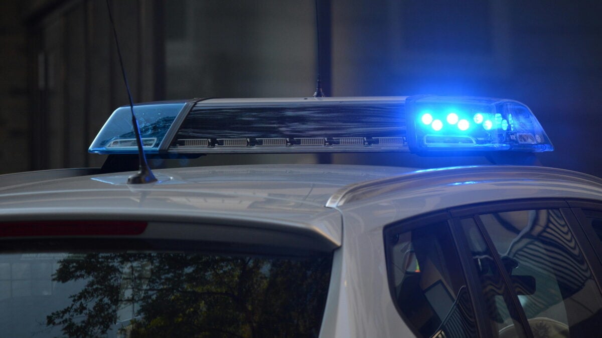 Βούλα: Συνελήφθη γνωστός δικηγόρος μετά από καταγγελία για ενδοοικογενειακή βία στον ανήλικο γιο του