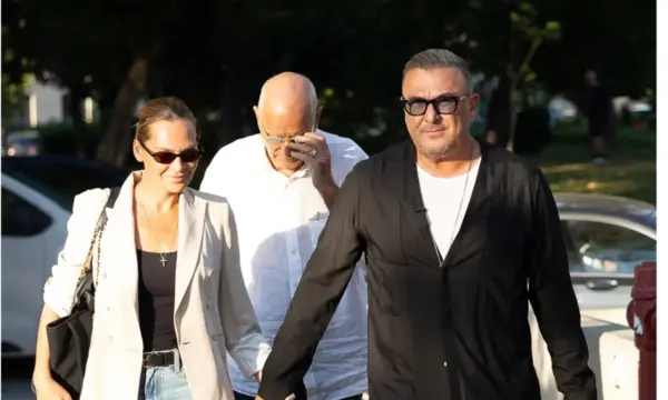 Αντώνης Ρέμος – Υβόννη Μπόσνιακ: Χέρι χέρι πριν από τη συναυλία