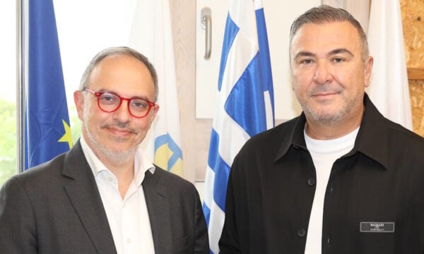Αντώνης Ρέμος: Η Κύπρος τον τίμησε δύο φορές για τα 30 χρόνια καλλιτεχνικής πορείας