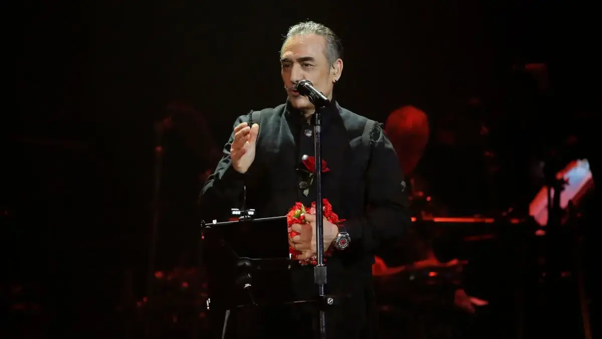 Νότης Σφακιανάκης: Η κίνηση που έκανε μετά από χρόνια απουσίας – Υπέγραψε συλλεκτικά βινύλια