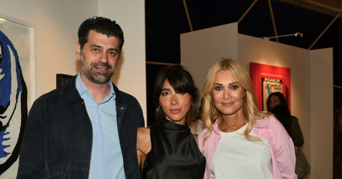 Νατάσα Θεοδωρίδου: Γιόρτασε τα γενέθλια του συντρόφου της Γιάννη Καρυπίδη με φίλους και την κόρη της