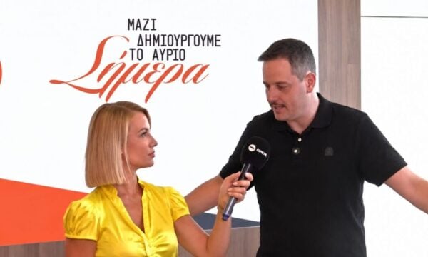 Αλέξανδρος Τσουβέλας: On air ατάκα για τη ΔΕΘ – «Ήρθα να φάω και να κοιμηθώ τσάμπα»