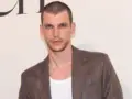 Βασίλης Μίχας: Αντιδράσεις στα social για τη φωτογραφία με τον αλβανικό αετό