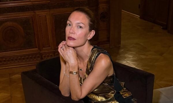 Βίκυ Καγιά: Το ρετρό beauty look στη Βενετία με τη σύγχρονη λεπτομέρεια