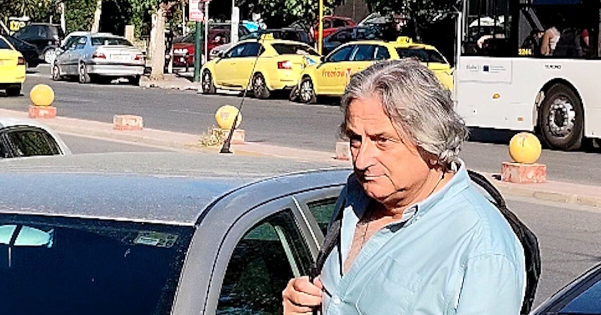 Γιώργος Μαζωνάκης: Στην Ευελπίδων ο υπνοθεραπευτής που έλαβε τη φωτογραφία του τραγουδιστή – Κλειδί η κατάθεσή του