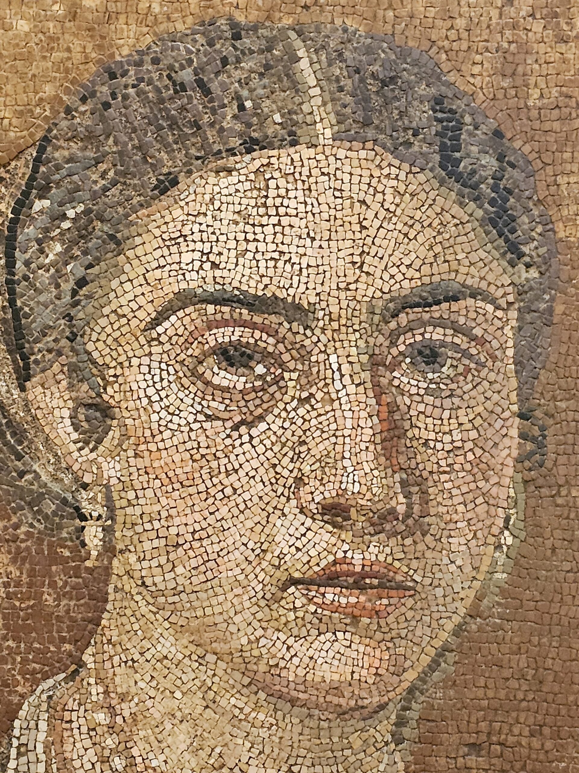 Νάπολη: Οδοιπορικό στην πόλη της Madonna, του Maradona και της καθημερινής τρέλας