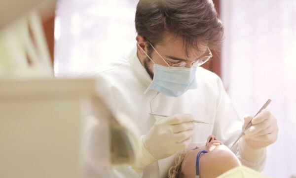 Dentist Pass: Δωρεάν οδοντιατρικοί έλεγχοι για 300.000 παιδιά