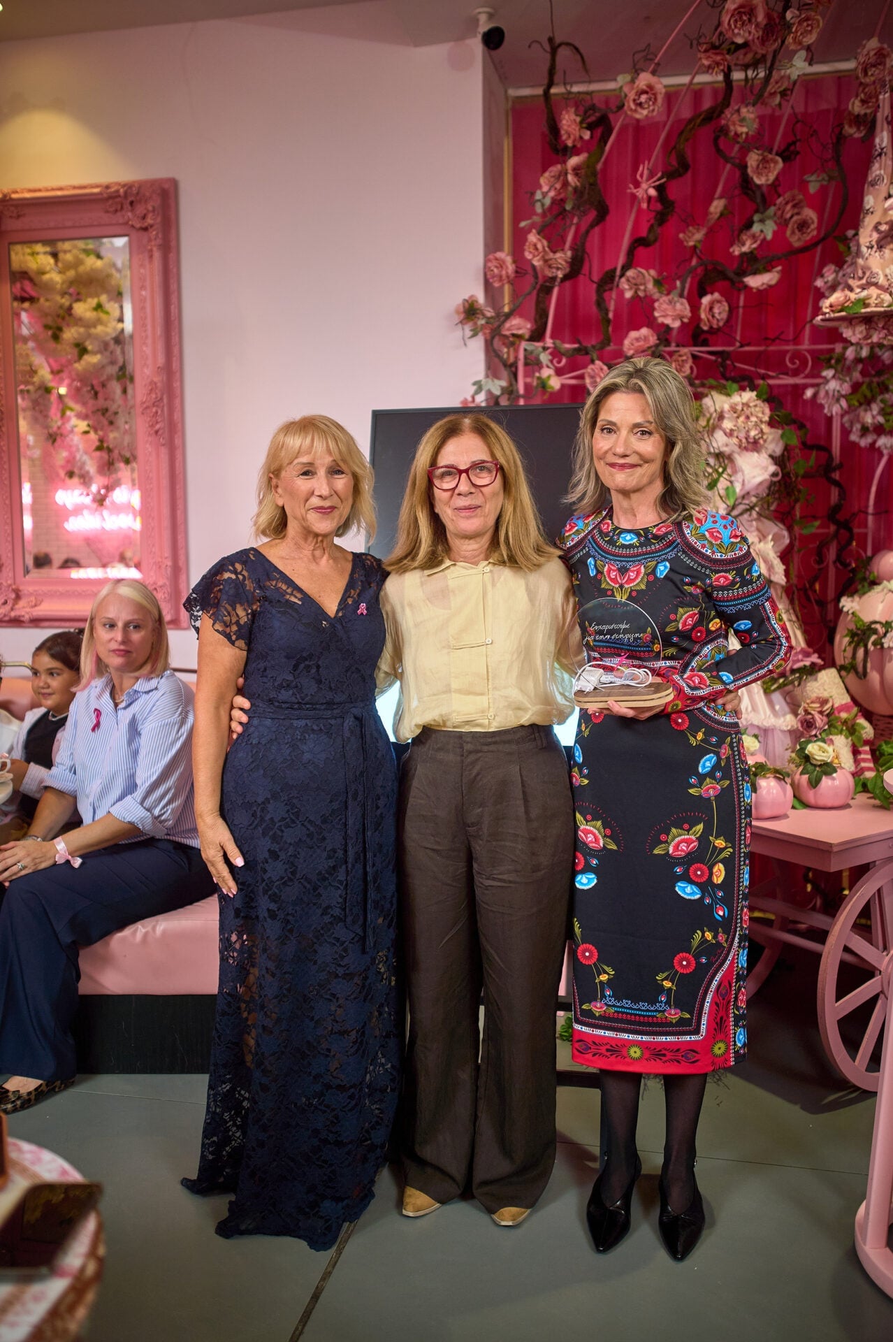 Θεσσαλονίκη: Το Pink Cocktail Party του «Άλμα Ζωής» και το Fashion WAR Show στη Θέρμη