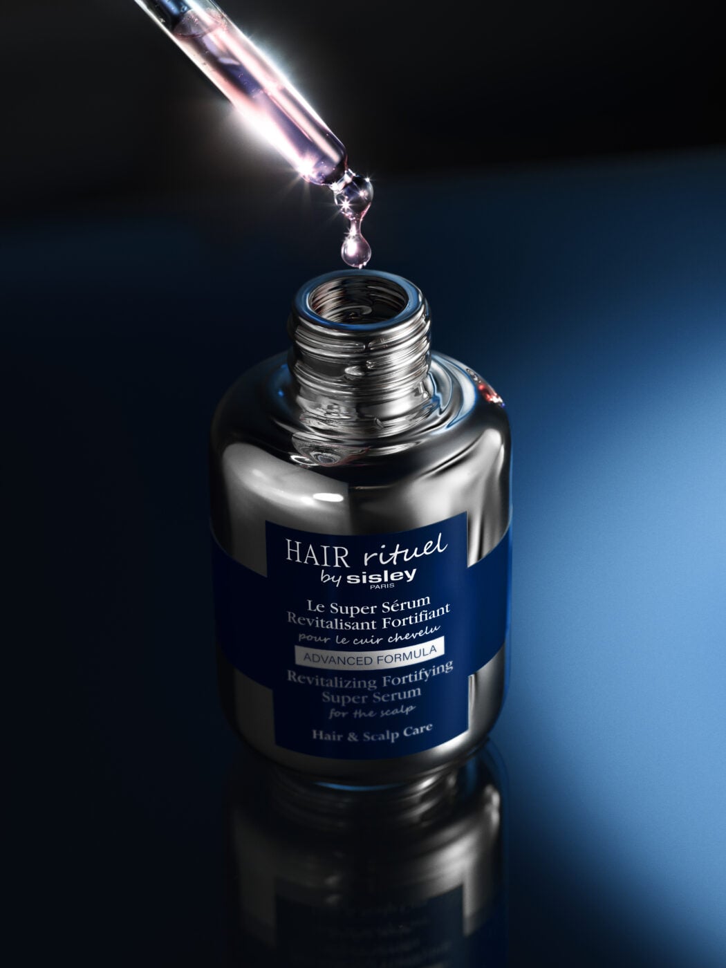 Hair Rituel by Sisley: Η νέα επιστημονική προσέγγιση στην υγεία των μαλλιών ξεκινά από το τριχωτό