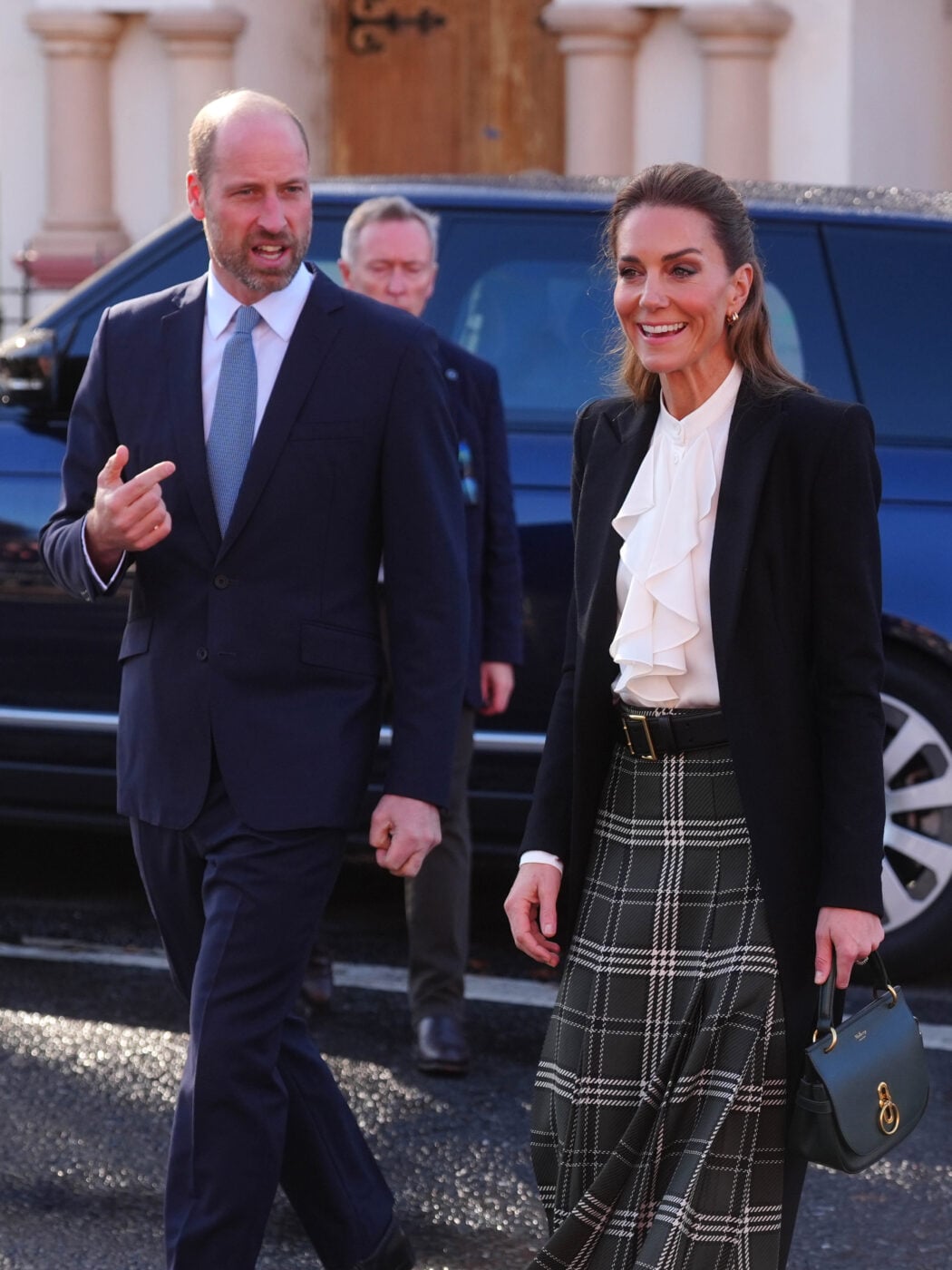Kate Middleton: Η πιο κομψή φούστα για επένδυση τώρα, αν επιλέξεις μόνο μία